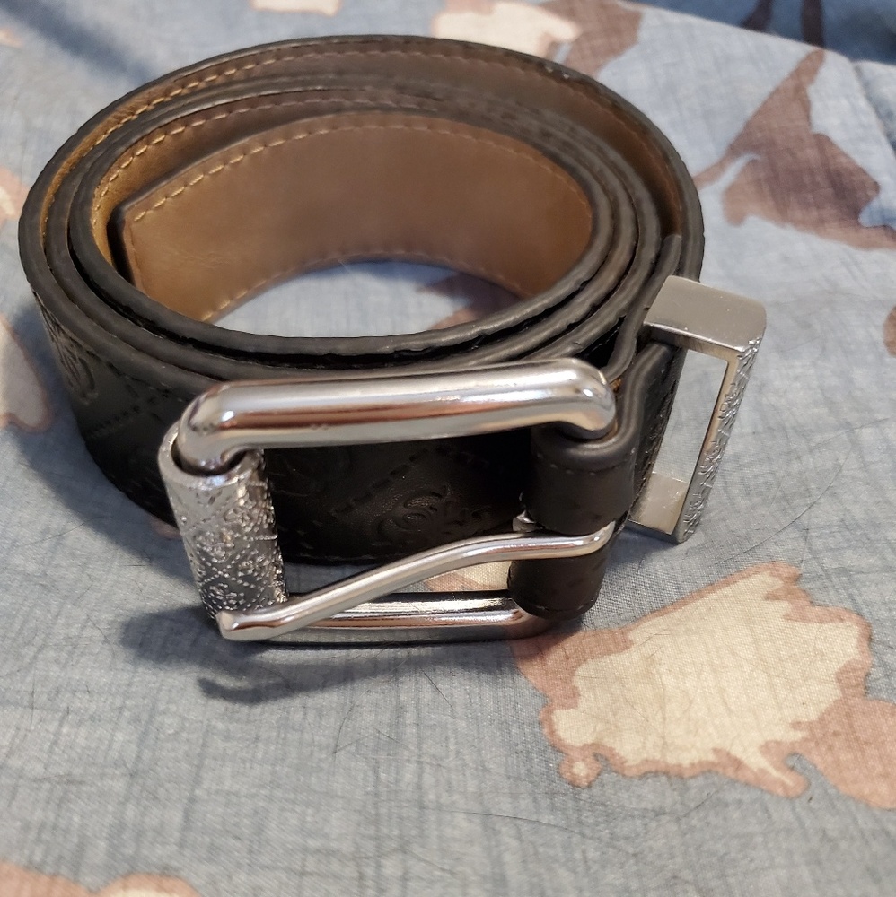 Guess Belt. Like New. Excellent condition